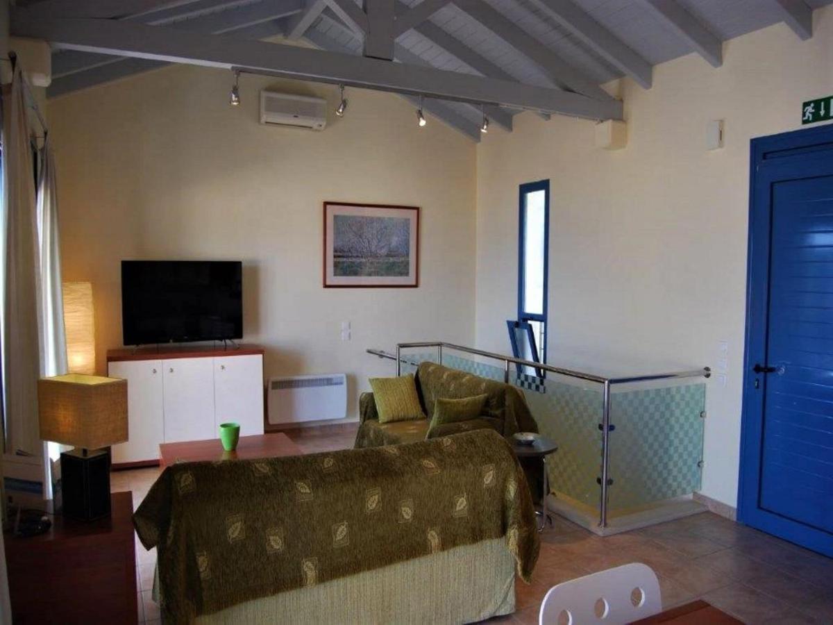 Bohemia Beach House Comfortable Villa On The Beautiful North East Coast Barbati Exterior photo