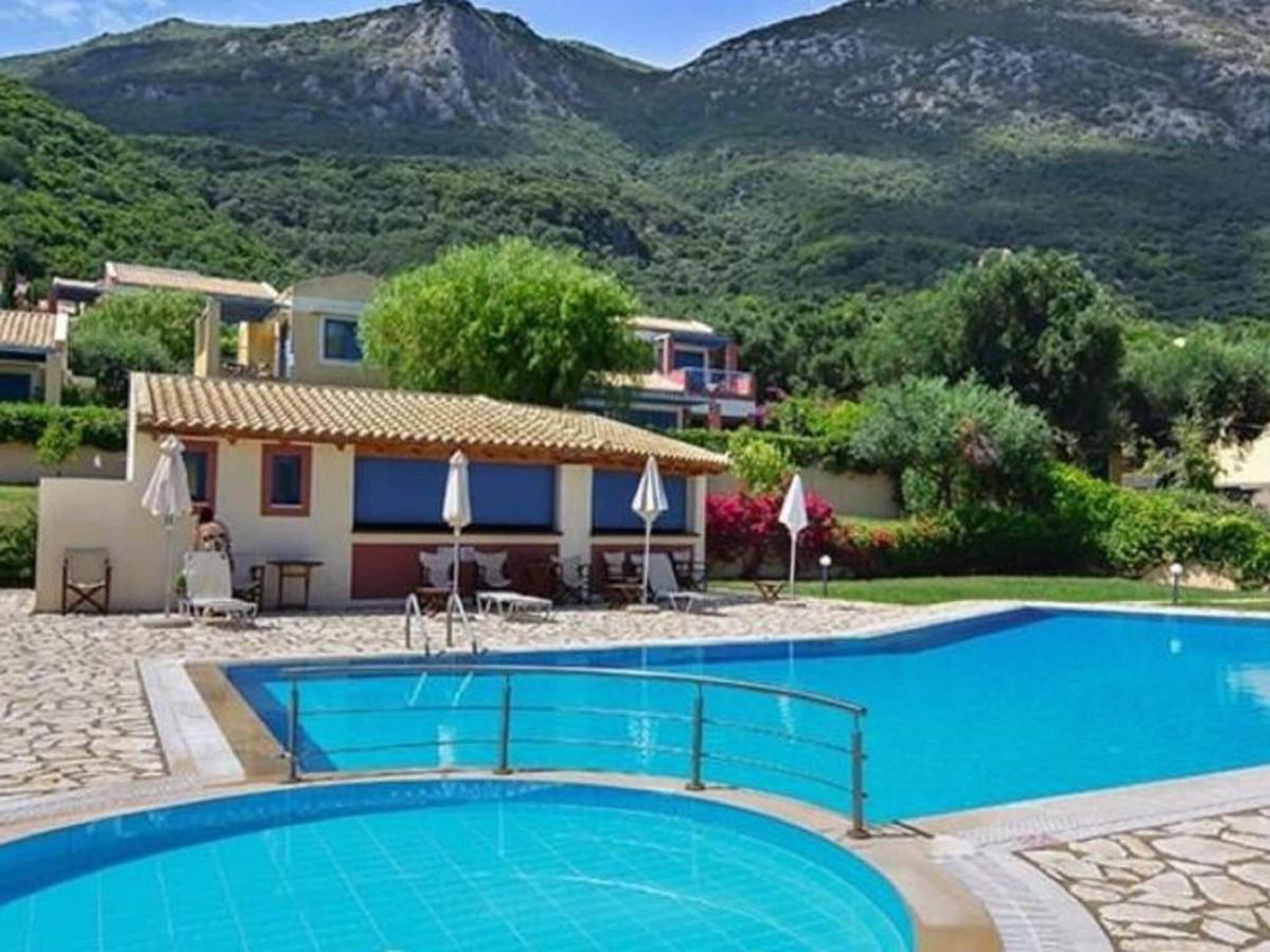Bohemia Beach House Comfortable Villa On The Beautiful North East Coast Barbati Exterior photo